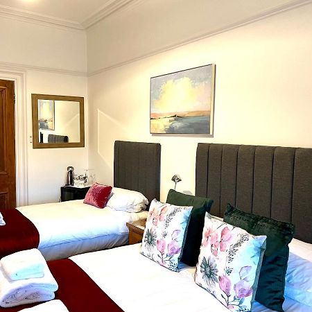 Bythesea Guest House Ayr Bagian luar foto