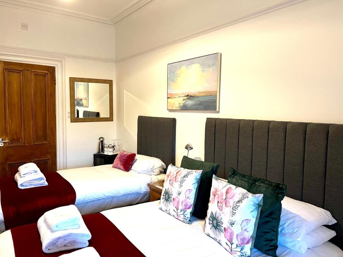 Bythesea Guest House Ayr Bagian luar foto
