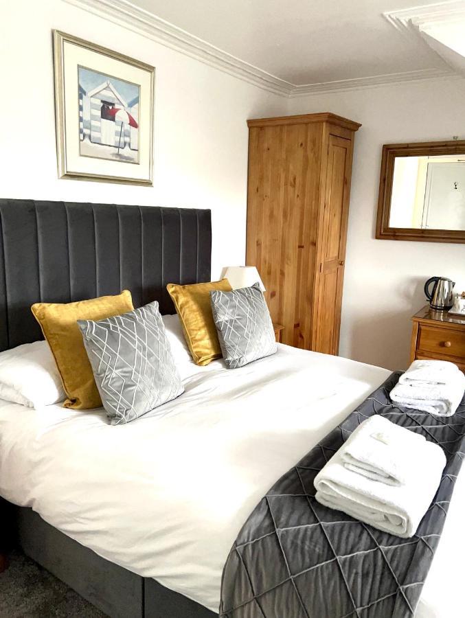 Bythesea Guest House Ayr Bagian luar foto