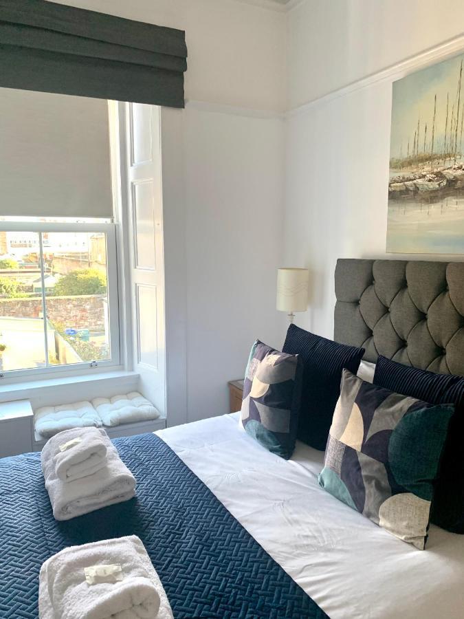 Bythesea Guest House Ayr Bagian luar foto