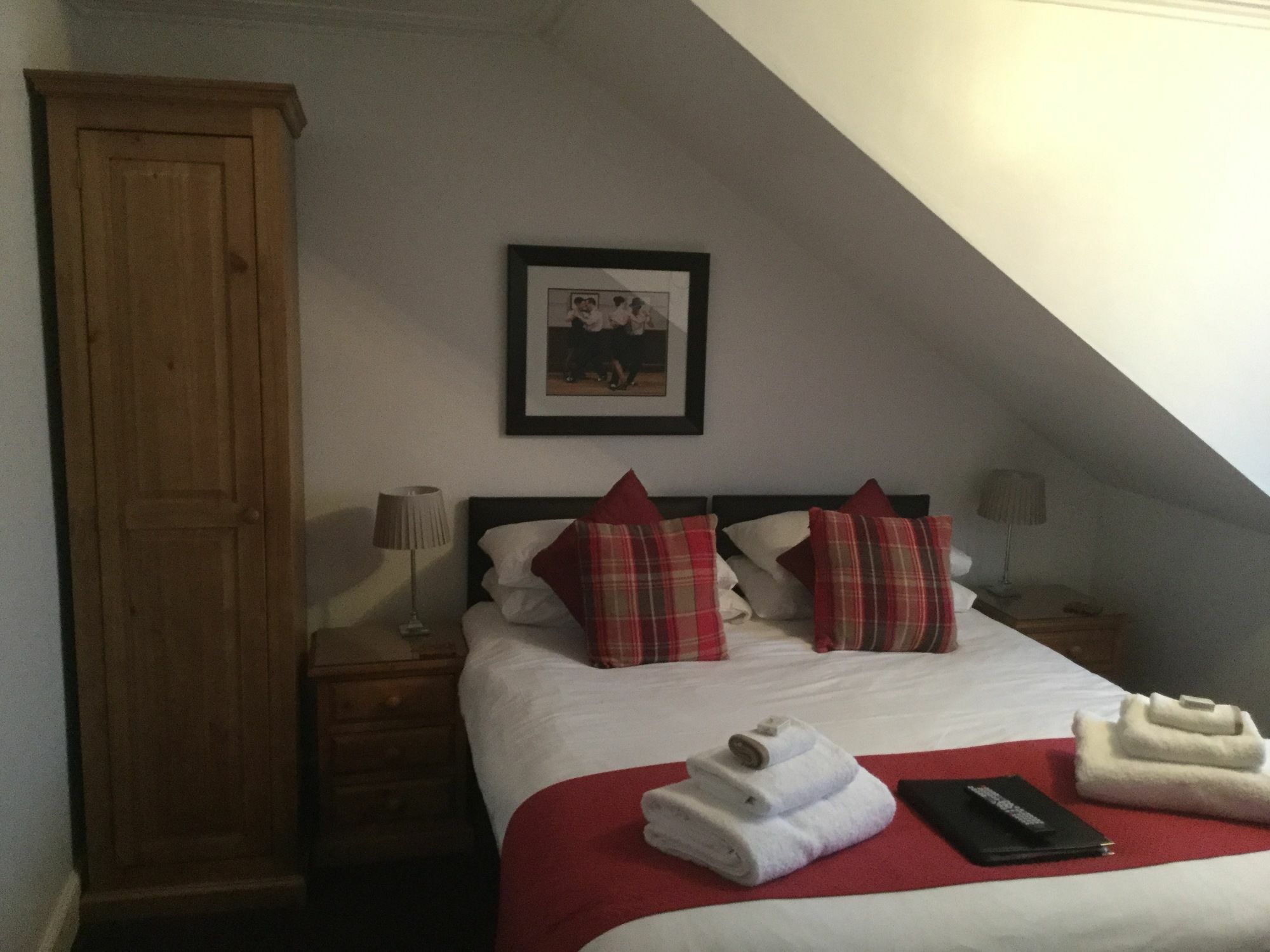 Bythesea Guest House Ayr Bagian luar foto
